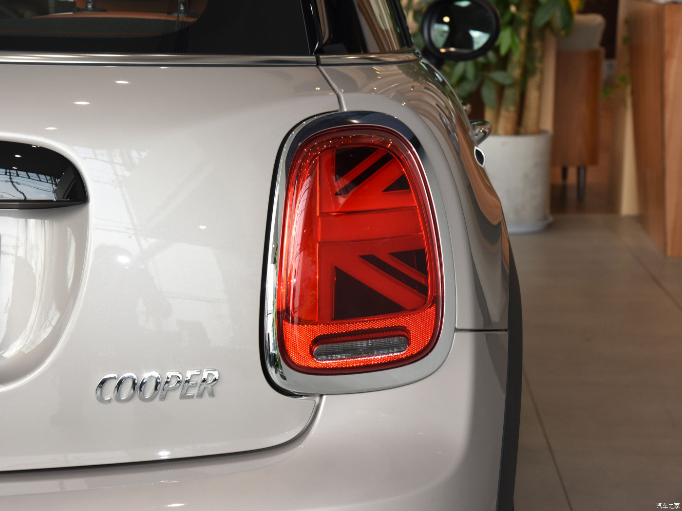 独立站,lazada颜色亮银色,亚黑色,亚银色图案coopers适用地方汽车尾标