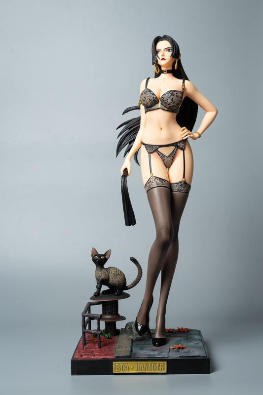 海贼王 乌塔 女西1/4 西装女帝潮服牌皮鞭街头七武海手办模型摆件