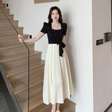 实拍2024夏季新款法式赫本风黑白拼接连衣裙设计感小众假两件长裙