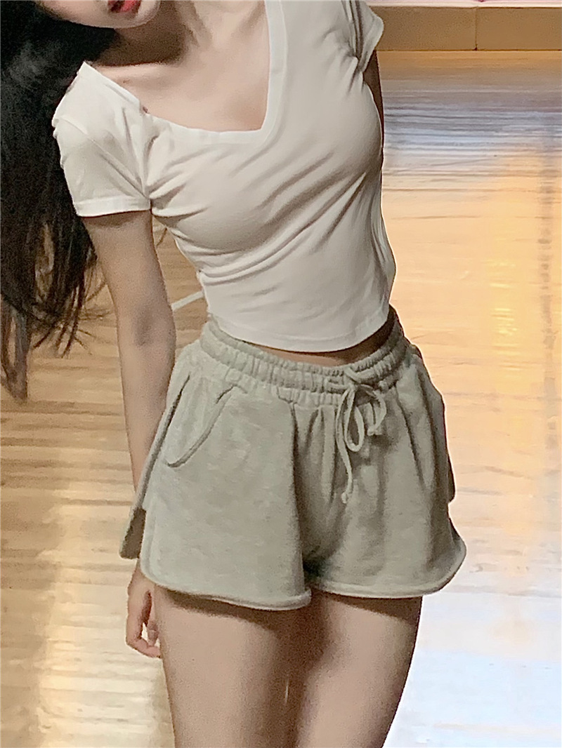纯欲v领心机百搭短袖t恤 少女感超短裤提臀宽松休闲裤子