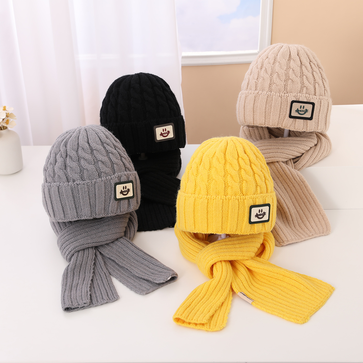 New Autumn and Winter Children's Hat and Scarf Set Warm Wool Hat Boys and Girls Knitted Hat Two-Piece Set Baby Cap