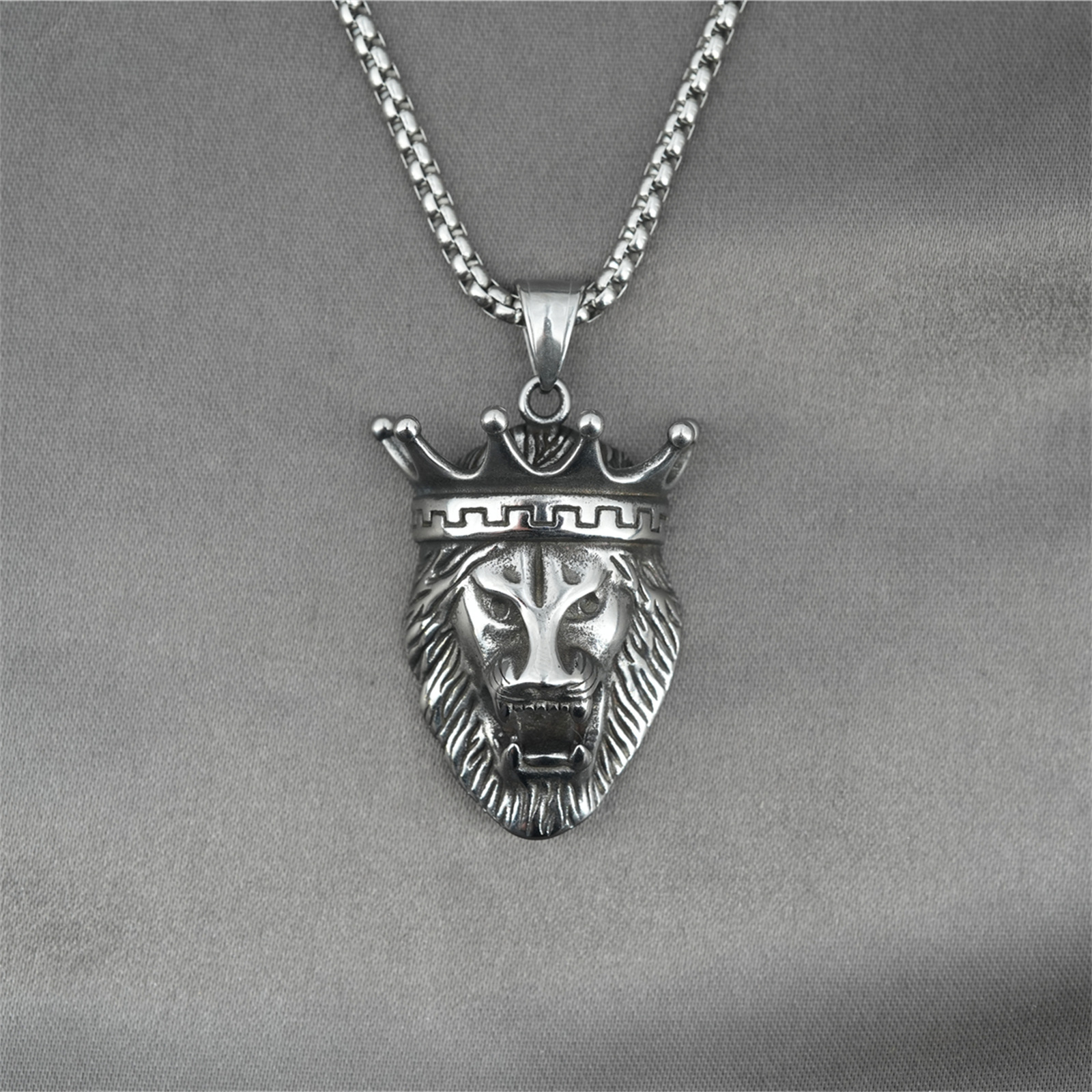 詹姆斯同款狮王项链 james皇冠狮子标志吊坠篮球迷礼物潮流饰品