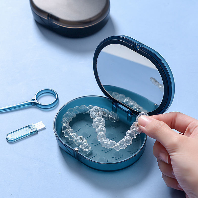 口腔隐形牙套便携盒放牙套盒矫正器保持器原装摘取器咬胶收缘之故