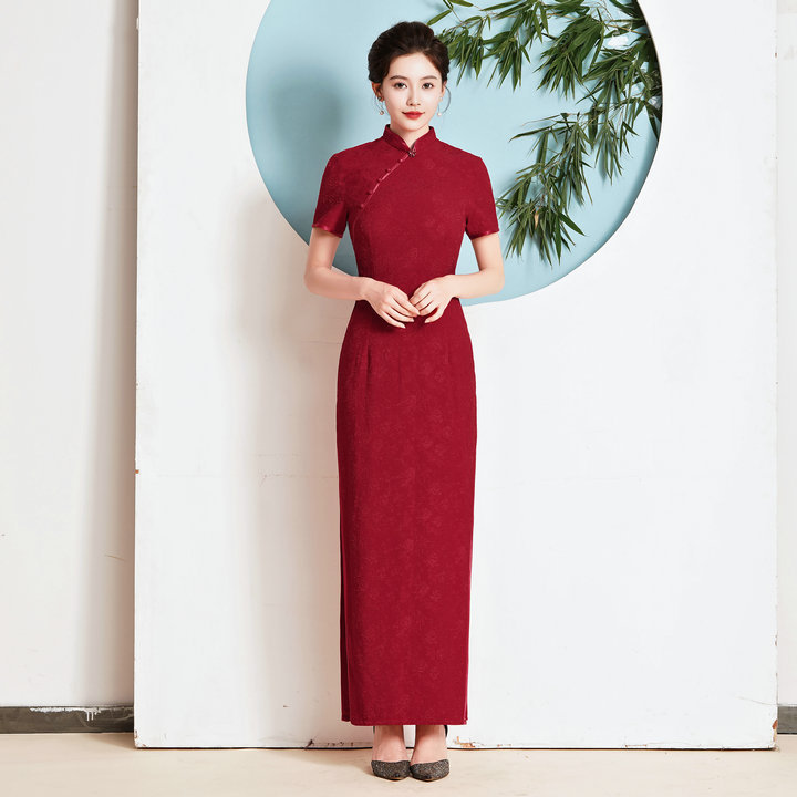 酒红走秀旗袍大码加长洋气年轻旗袍宴会中袖秋款长旗袍弹力演出服