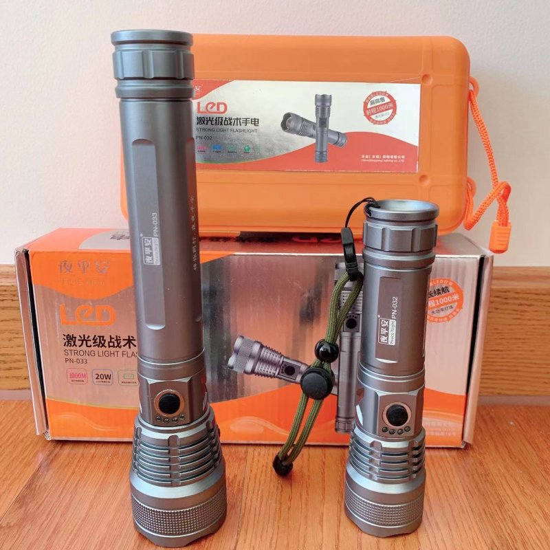 夜平安usb充电 带电显 伸缩变焦双节并联26650锂电池强光手电手电