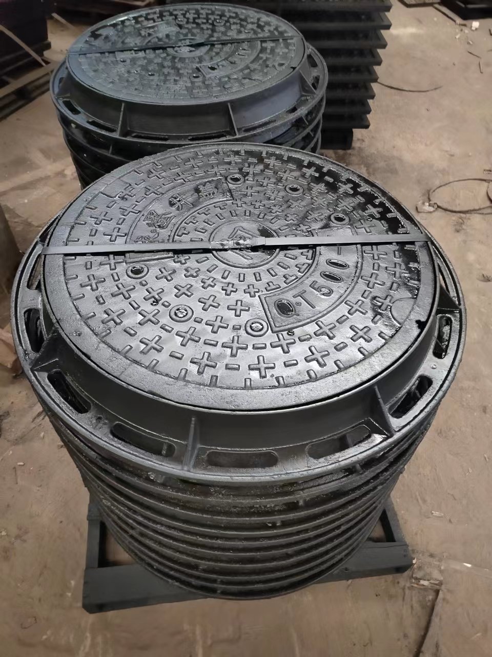 球墨铸铁井盖 重型国标井盖直径700重型压力井盖 现货 电力检查用