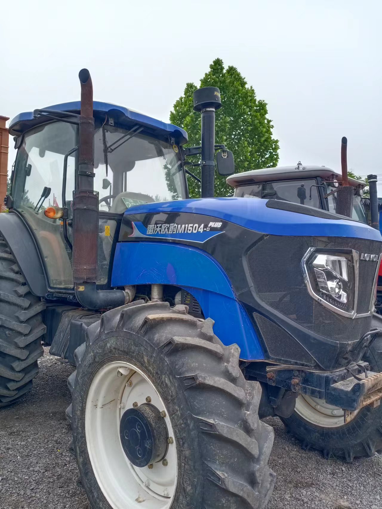 雷沃欧豹plus1504 农用拖拉机