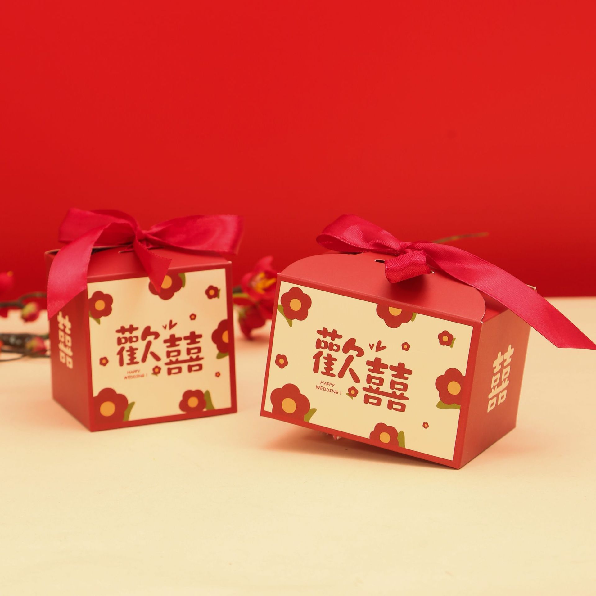 创意简约小号婚庆喜事桌糖糖盒 时尚丝带蝴蝶结婚礼伴手礼喜糖盒