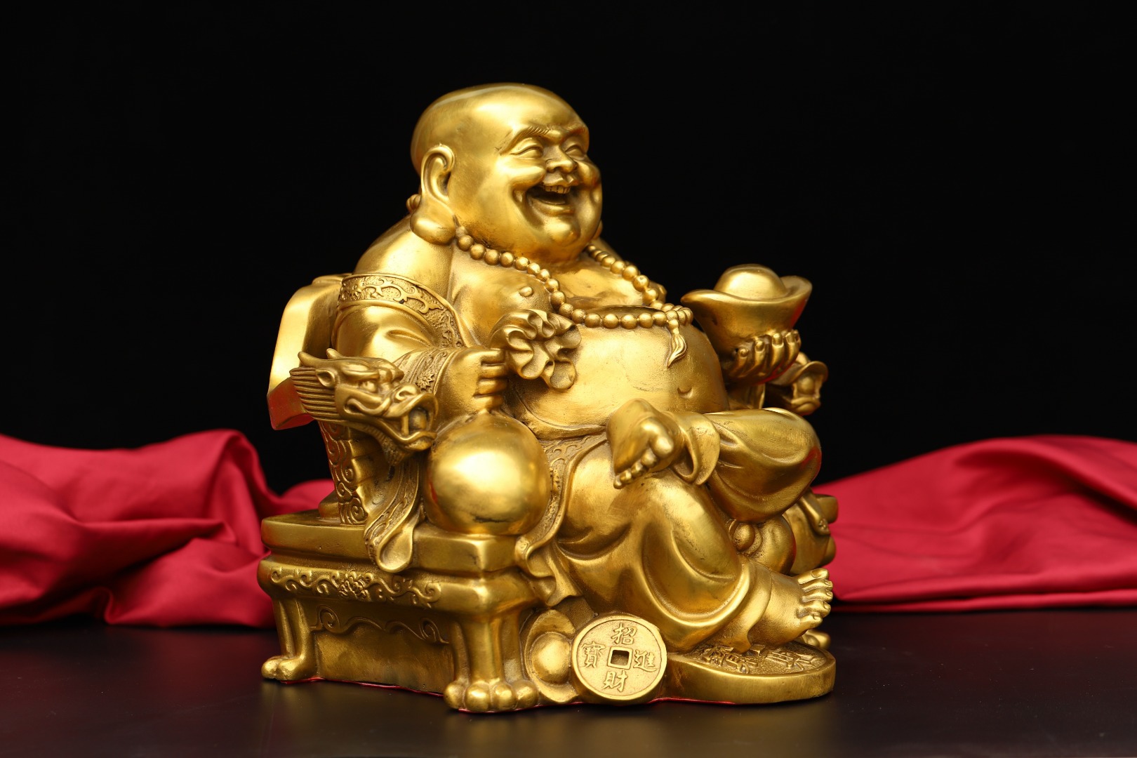 黄铜弥勒佛摆件 大小号坐龙椅大肚笑佛家居供奉玄关收银台工艺品