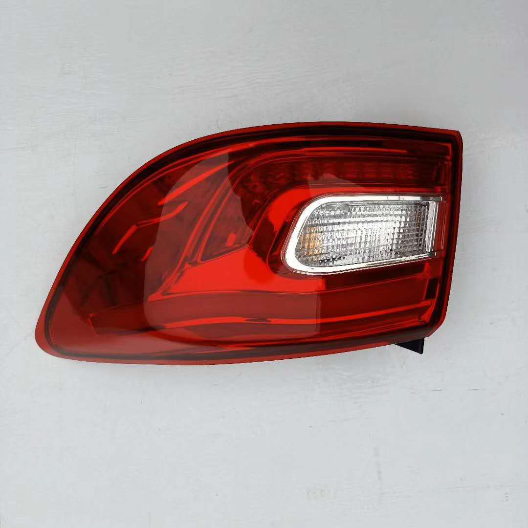 适用于一汽奔腾b30后尾灯总成刹车倒车灯组合灯后照灯转向灯原装