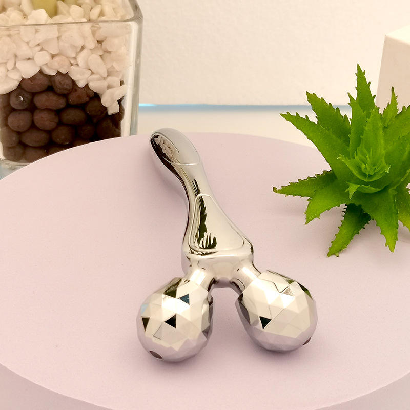 金属滚轮按摩仪 创意锌合金滚轮银色眼霜面霜按摩美容棒定制厂家