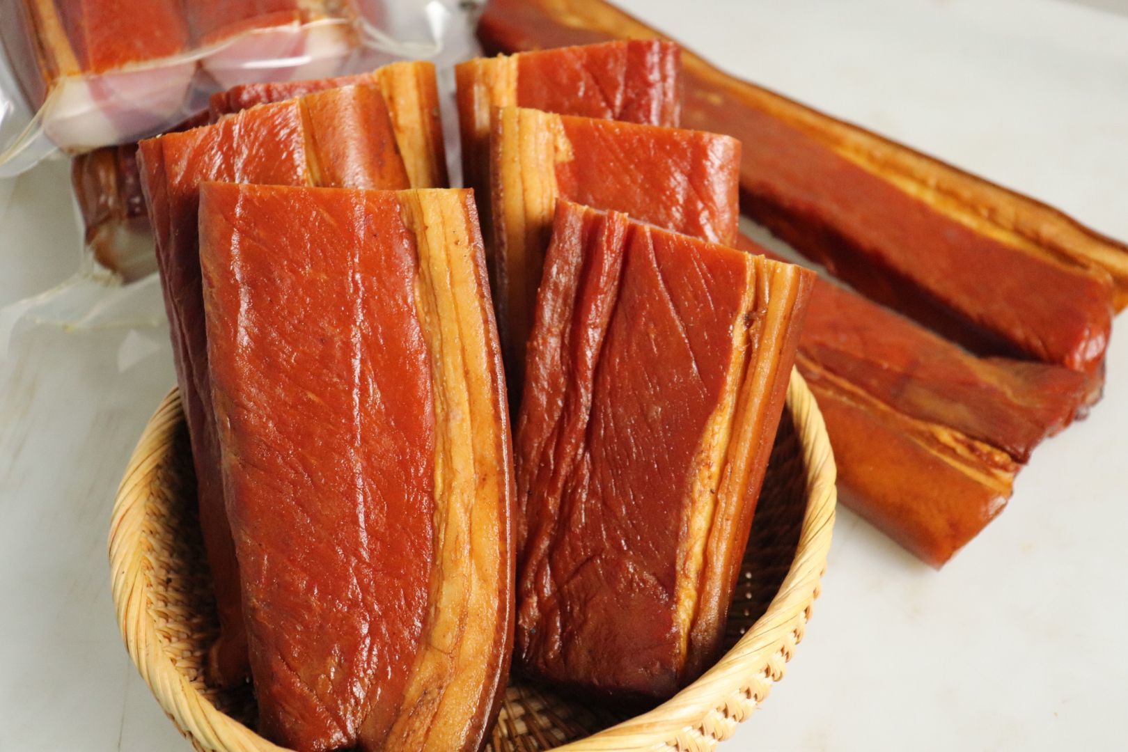湖南湘西腊肉柴火熏制腊肉红前腿肉偏瘦黑后腿肉烟熏土特产500g