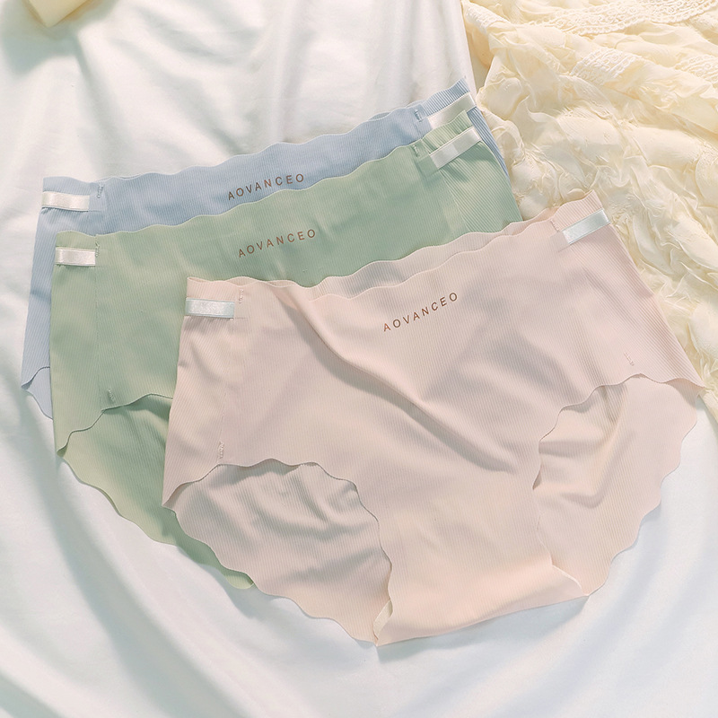 Ice Silk Traceless Girl Student Solid Color Underwear Women's Summer Thin Breathable Pure Cotton Anti-Crotch Mid-Waist Briefs