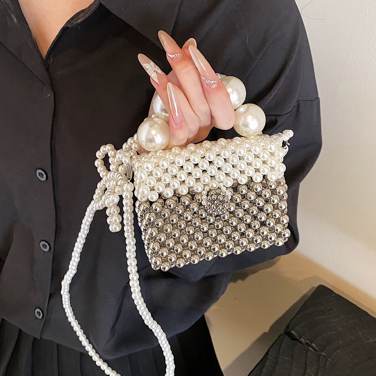 韩版时尚珍珠小包包女2024春夏新款个性串珠包简约洋气迷你斜挎包