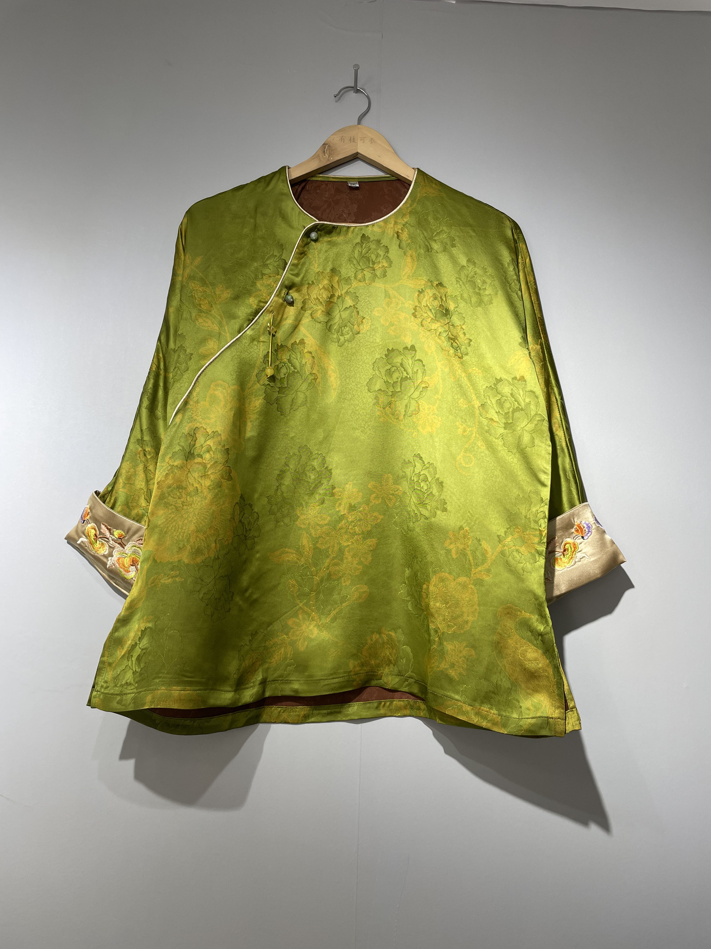 阳春|新中式国风夏季新款衬衫重磅香云纱盘扣圆领提花凉快上衣女