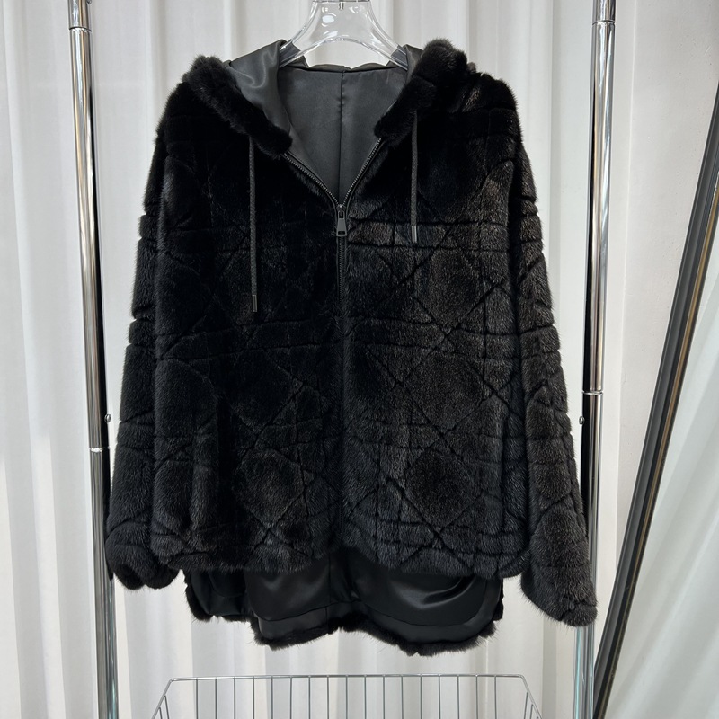 海宁皮草2023冬季新款紫标级水貂 戴妃格纹 皮草外套女连帽款时尚