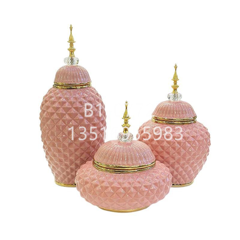 Electroplating Ceramic Hat-Covered Jar European Vase Ornaments Gold Pink Diamond Plaid Crafts Soft Decoration Ornaments Golden Castle Vase