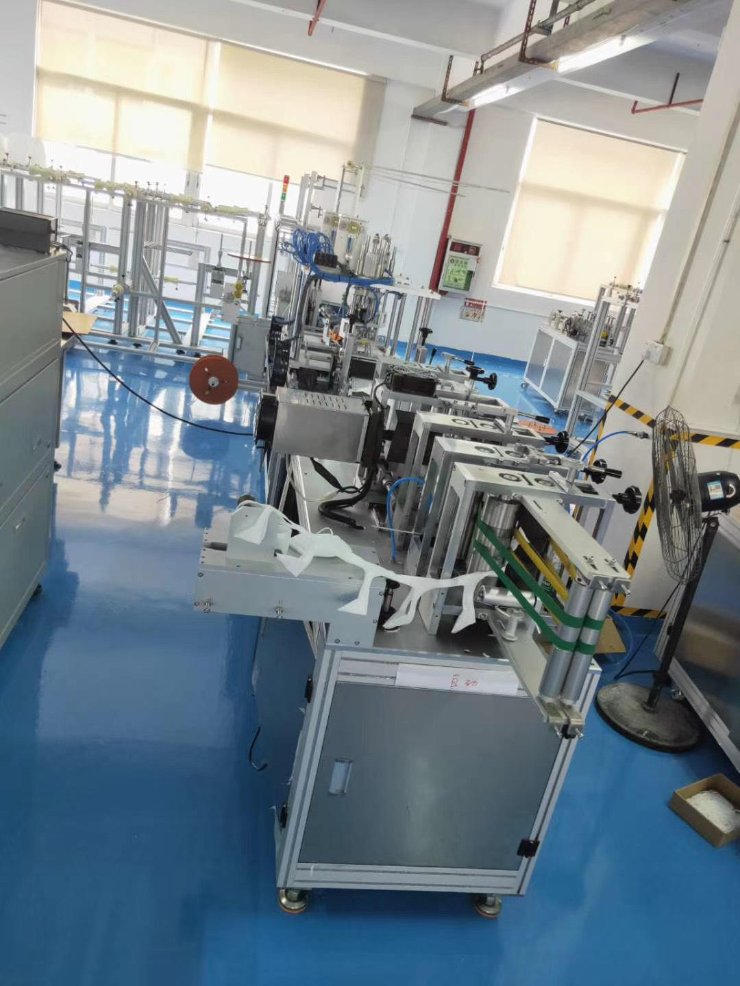 急购2022春全自动n95口罩机高速折叠儿童n95口罩生产线无纺布kn95口罩