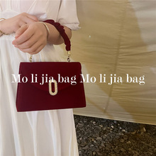 复古高级感红色丝绒镶钻结婚包包时尚手腕手提包甜美订婚新娘包女