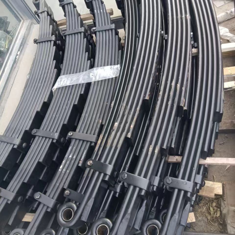 货车钢板板簧弹簧弓子板江淮瑞风福田欧马可帅铃重汽豪沃加片加厚