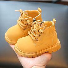 小童靴子宝宝马丁秋冬新款2023女婴儿软底鞋两岁男黄色短厂家批发