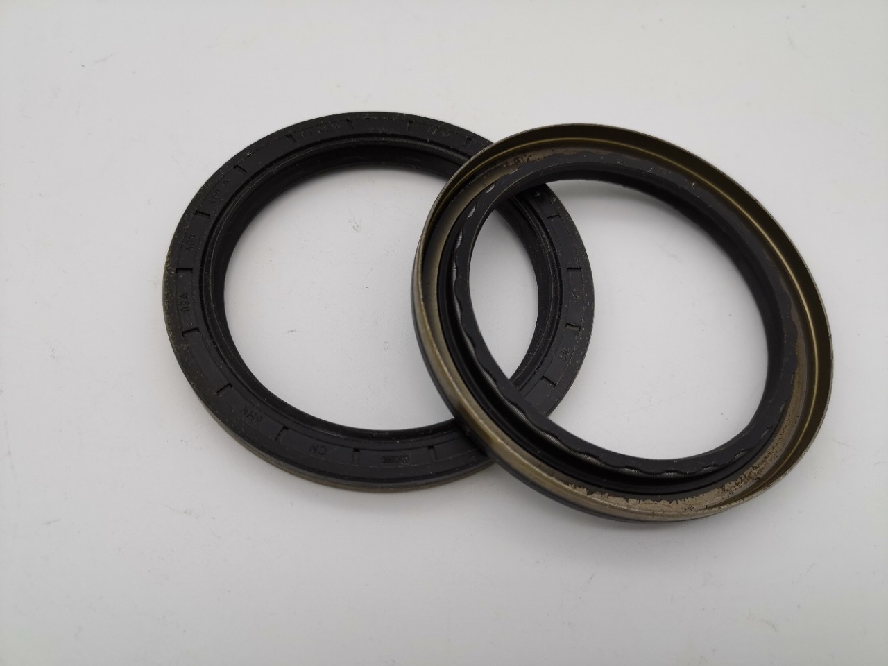 途观09m四驱半轴油封原厂的-阿里巴巴