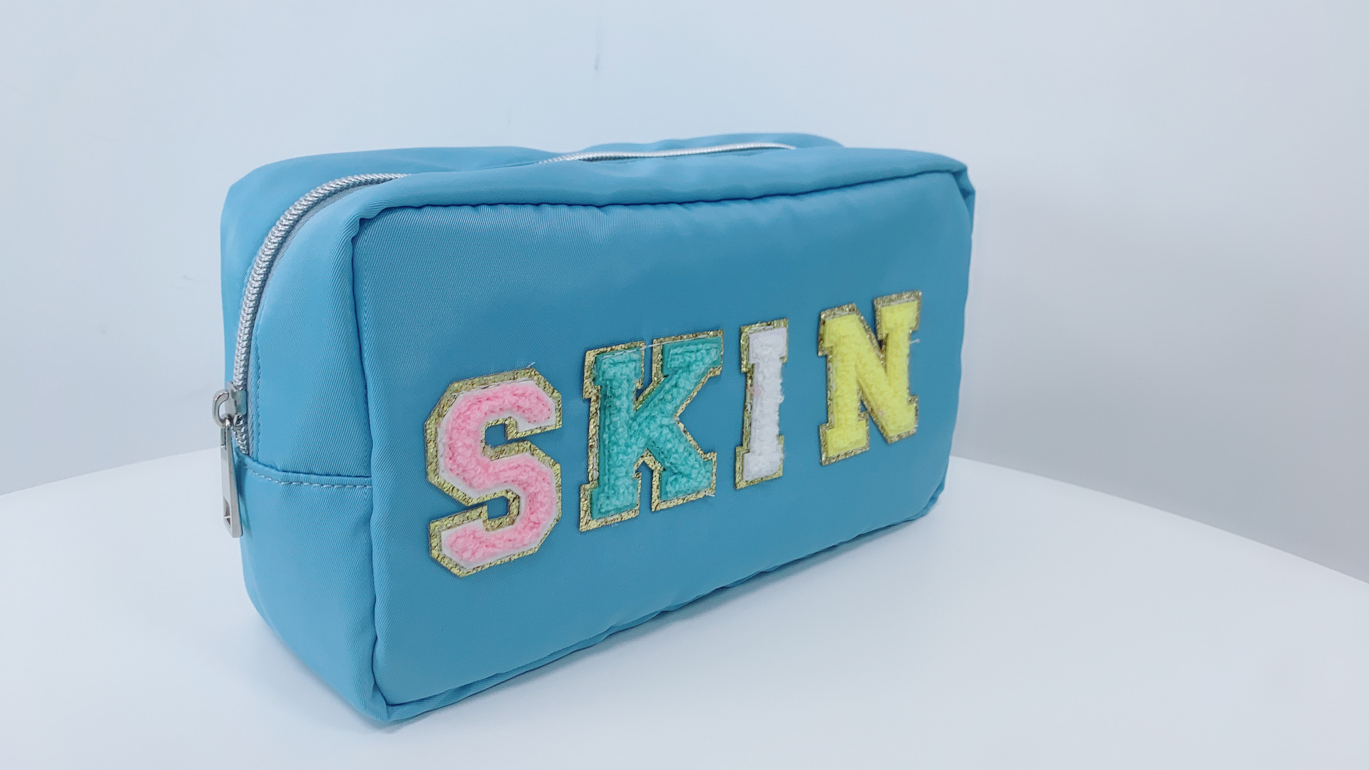 Amazon Nylon Embroidered Letter Waterproof Cosmetic Bag Portable Large Capacity Wash Bag Travel Nylon Storage Bag