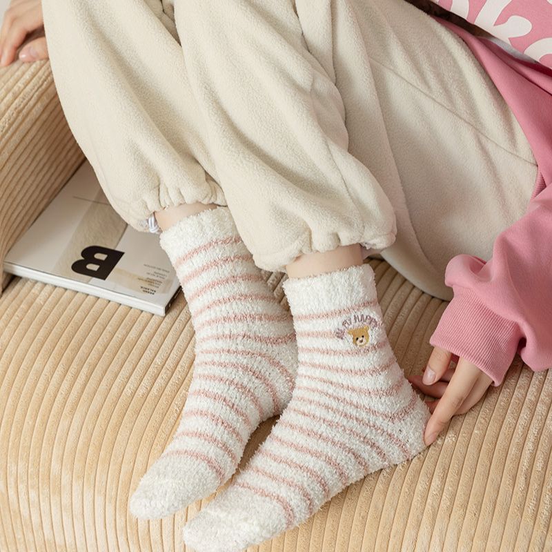 Autumn and Winter Socks Women's Mid-Calf Sleeping Socks Korean Style Solid Color Coral Fleece Socks Warm with Velvet Casual Socks
