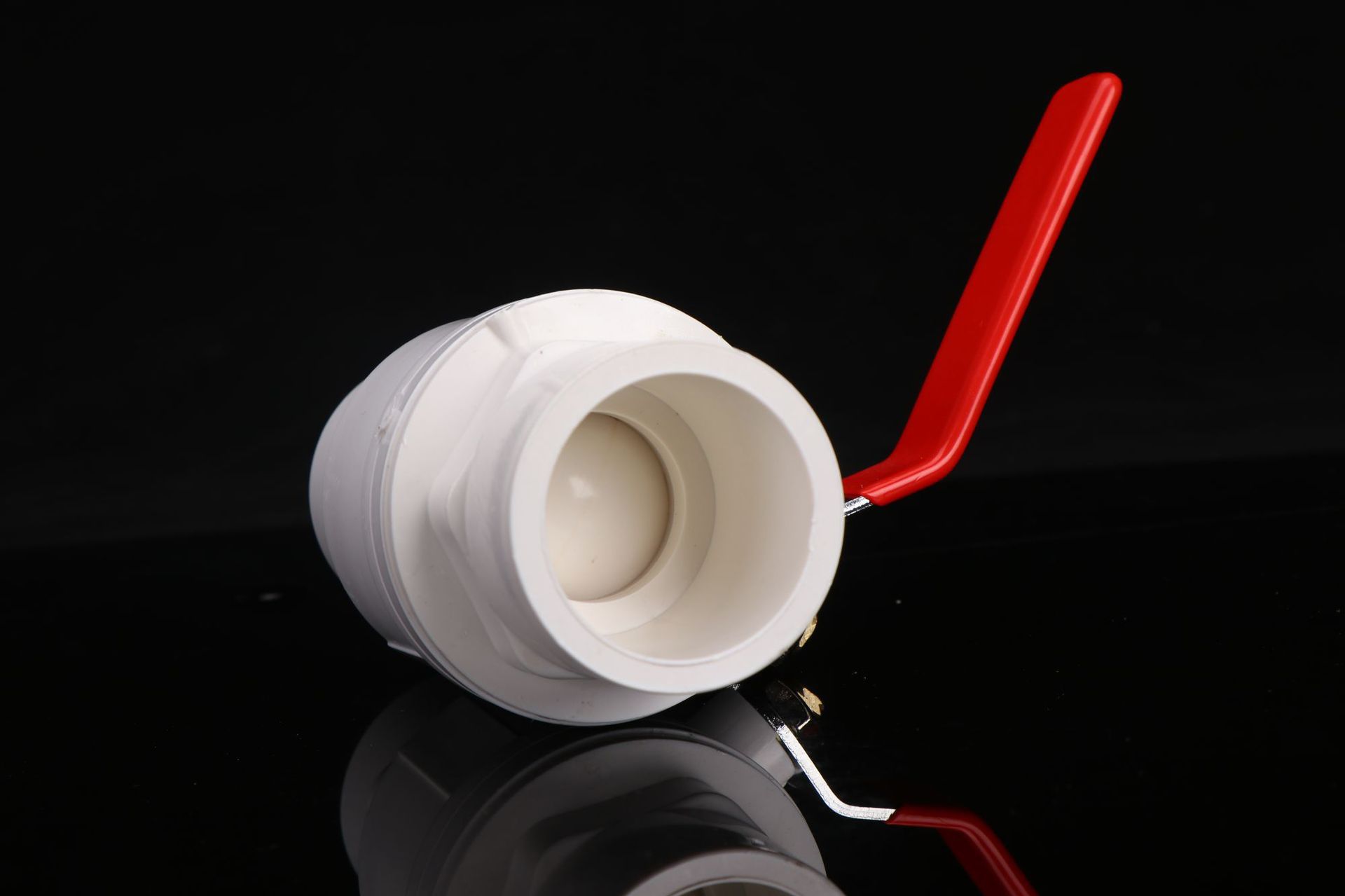 厂家现货耐腐蚀pvc钢柄球阀 胶粘固定球球阀水管配件给水pvc球阀