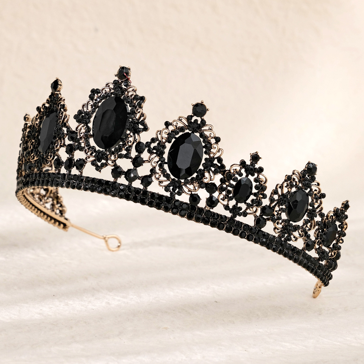 European and American Style Baroque Vintage Bridal Hair Accessories Light Luxury Birthday Party Black Hair Fixer Crown Halloween Rhinestone Crown