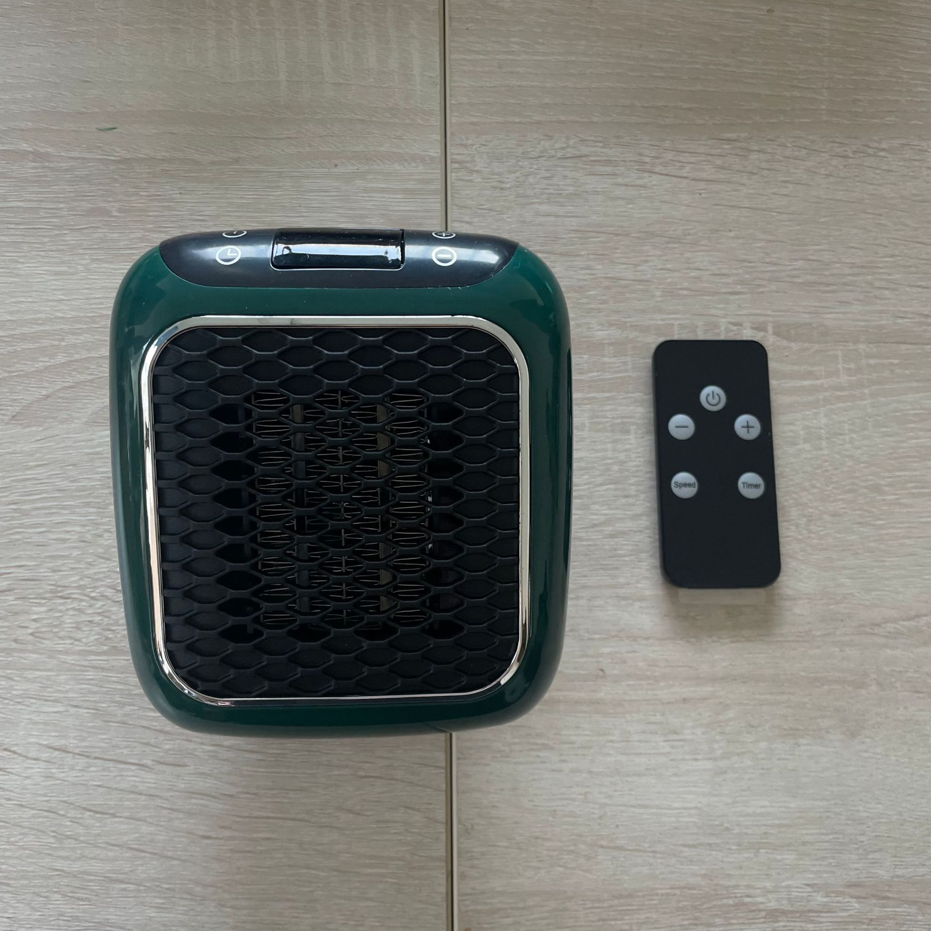 Cross-Border Square Household Mini Heater Office Leafless Portable Electric Heater Desktop Small Warm Air Blower