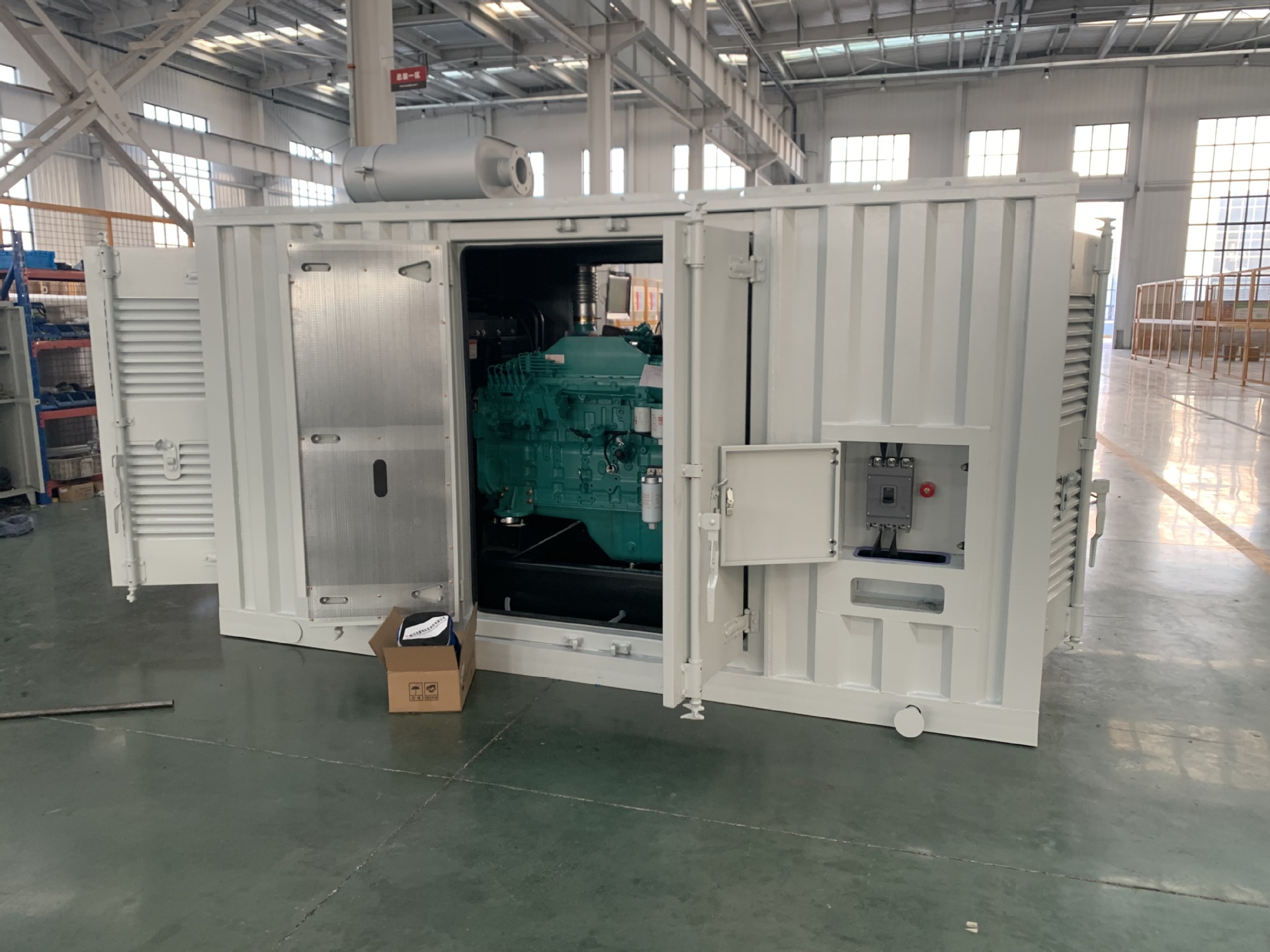 潍柴集装箱式发电机组200千瓦 wp10d288e350柴油发电机组