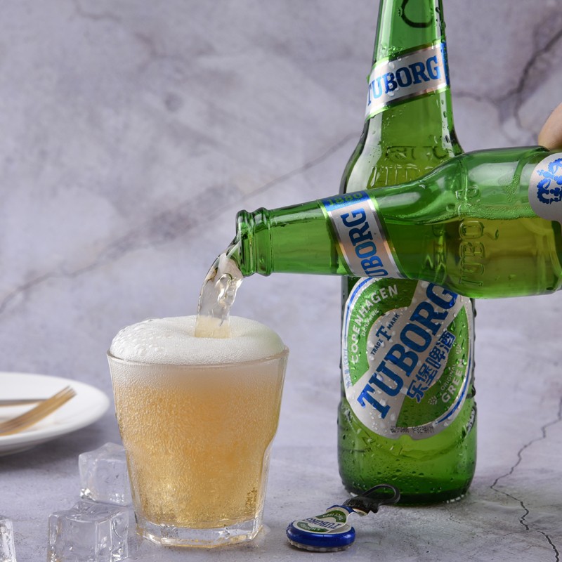 乐堡啤酒嘉士伯乐堡酒吧啤酒淡爽拉格小瓶装啤酒330ml*24瓶整箱