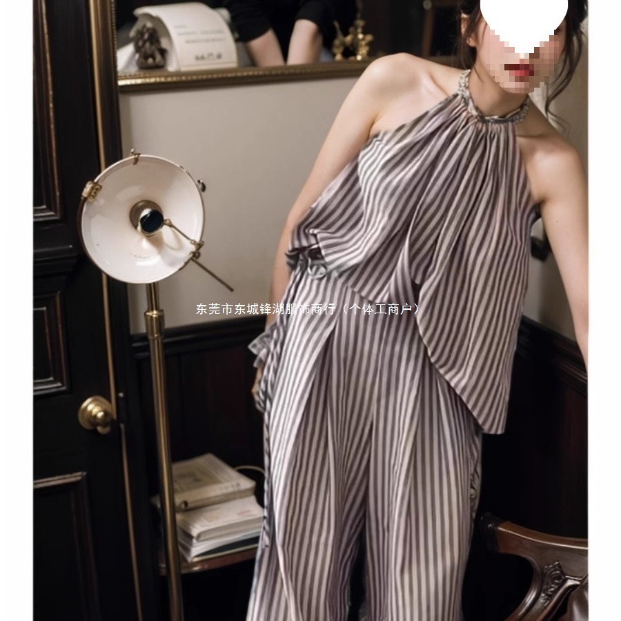 慵懒风气质条纹挂脖上衣女配阔腿裤套装女夏季时尚网红两件套小众