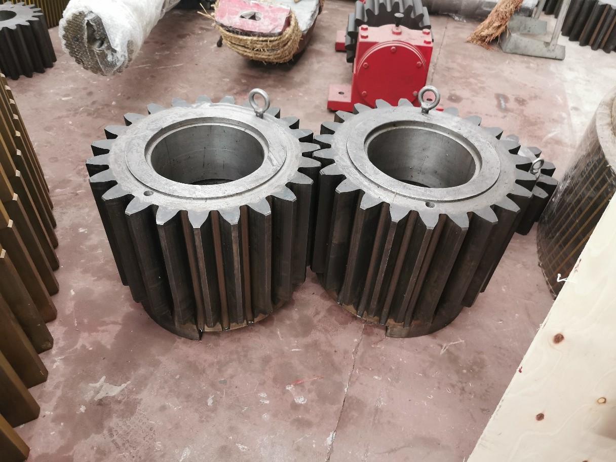 球磨机大齿轮精车,棒磨机设备齿圈配件