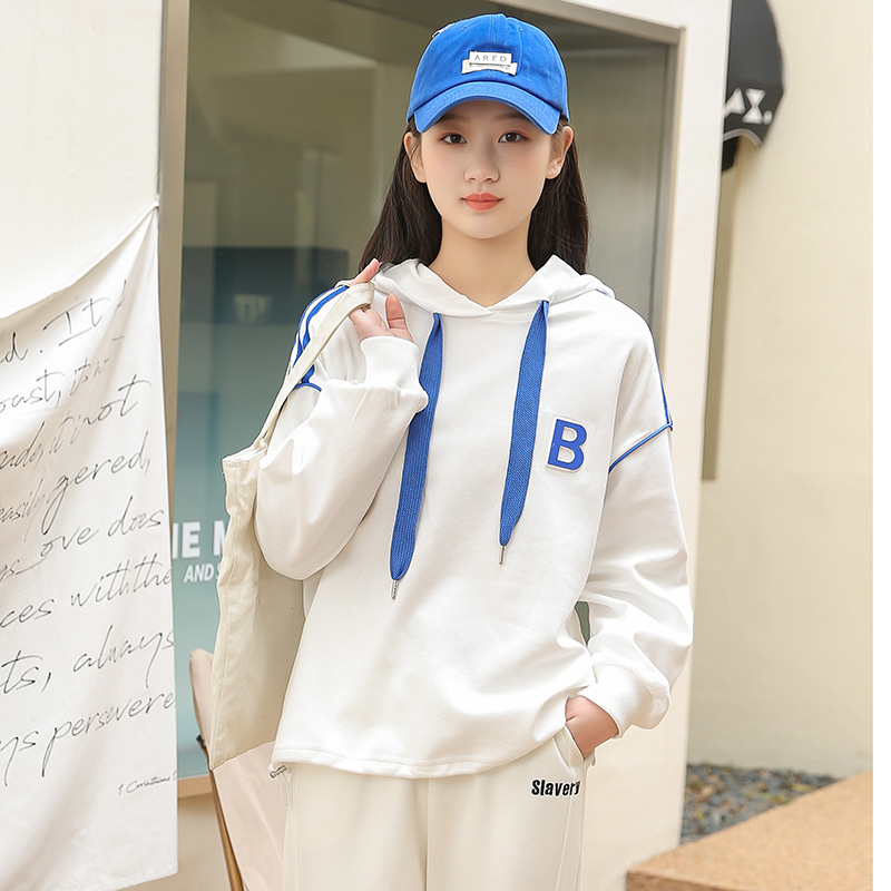 22h35初中学生卫衣少女春装高中女生15岁青少年春秋连帽套头女