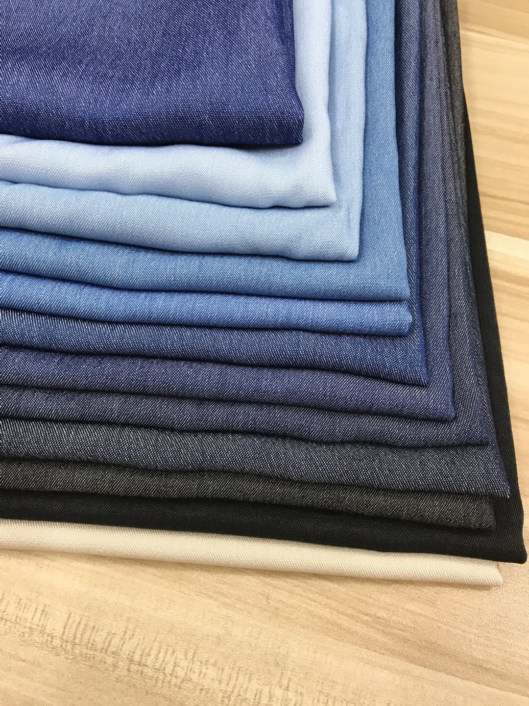 h13仿天丝牛仔 薄款活性染牛仔布 防蚊裤牛仔面料 现货供应