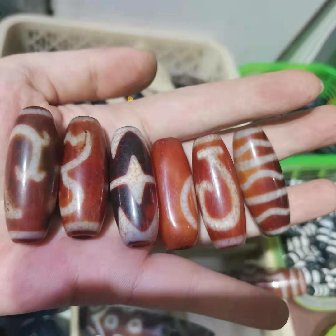 直播热推天原红肉龙纹血丝玛瑙天珠稀有多图案色泽圆润时尚大方a