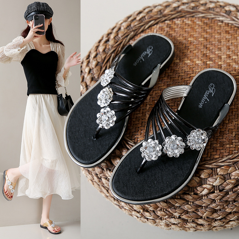 外贸人字拖女士外穿拖鞋夏季平底三朵花带钻银色夹板鞋沙滩凉鞋女