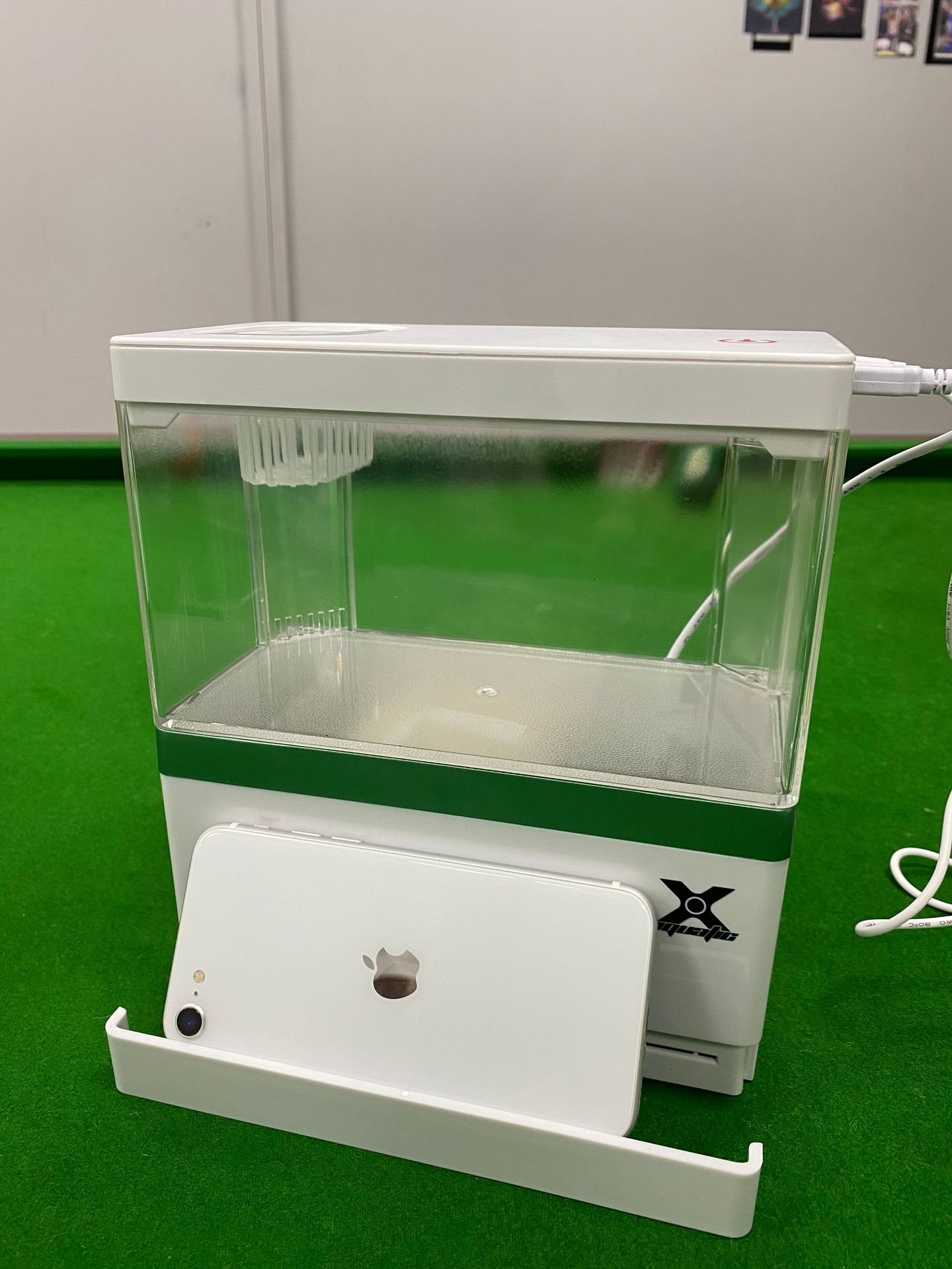 迷你鱼缸创意办公桌面小型斗鱼箱家用免换水微景观水植物造景生态