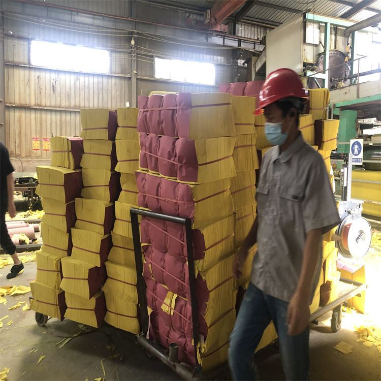 批发丧葬白事用竹浆烧纸土黄色平板纸 祭祀火纸大轴竹浆草纸火纸