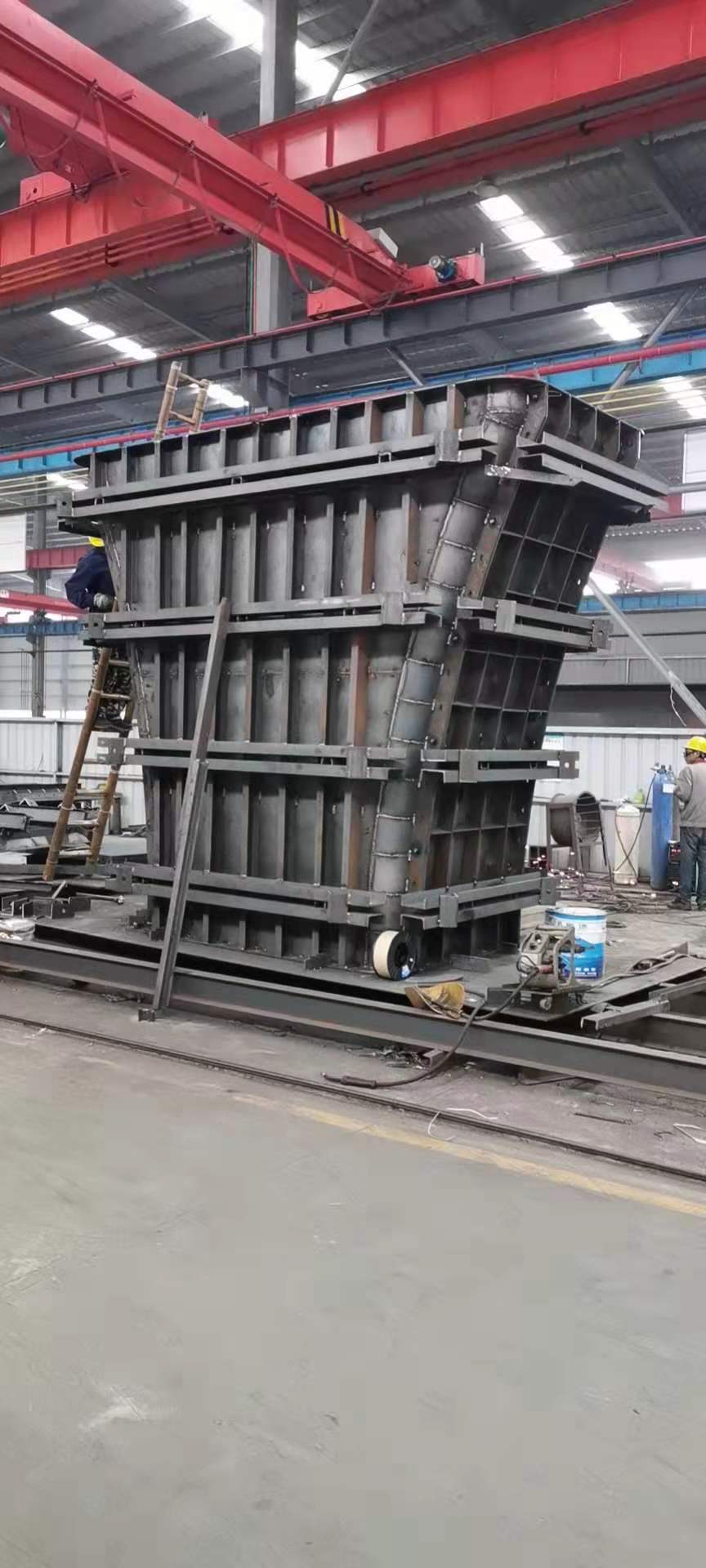 钢模板定型钢模板混凝土路面模板桥梁模板异型钢模板