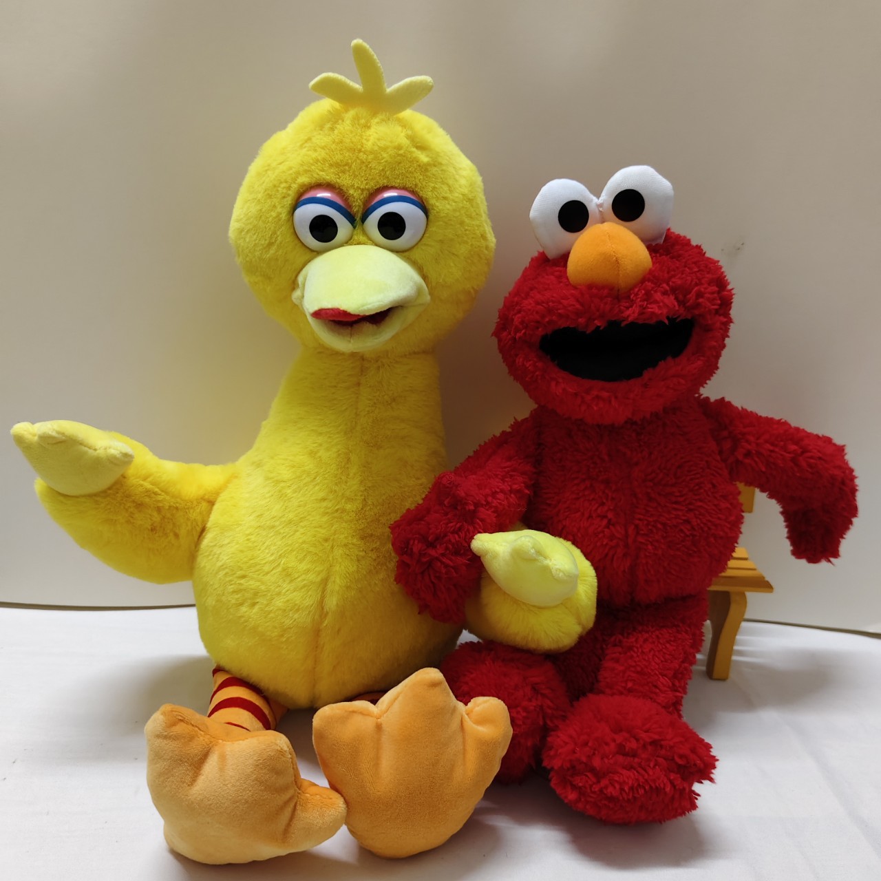 尾单芝麻街黄色大鸟公仔玩偶可爱仿真甜饼怪艾摩毛绒玩具-阿里巴巴