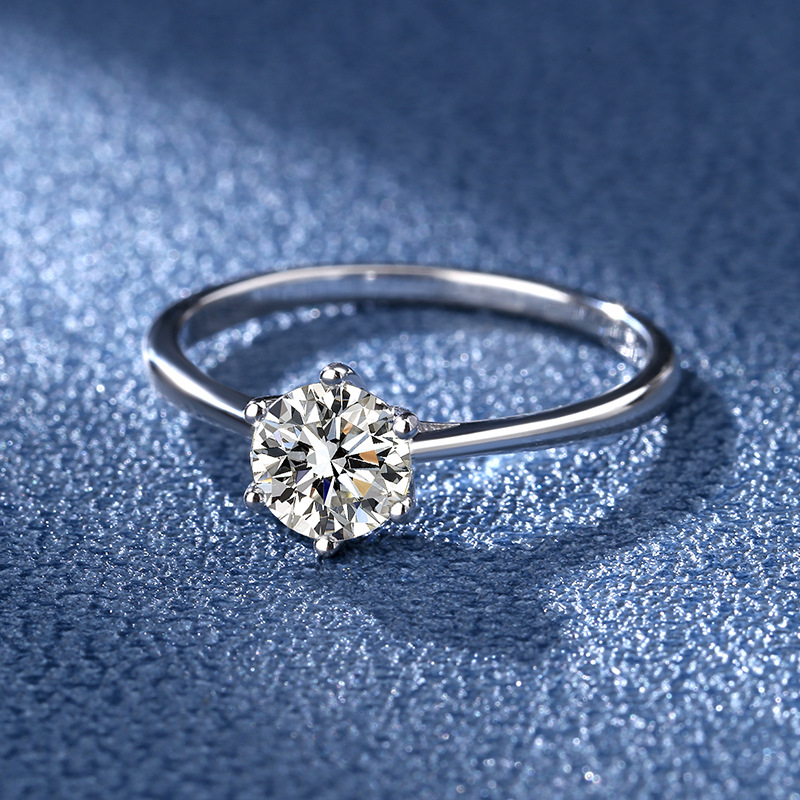 周家六爪d色莫桑石钻戒一克拉925银情侣求婚对戒指女仿真小众设计