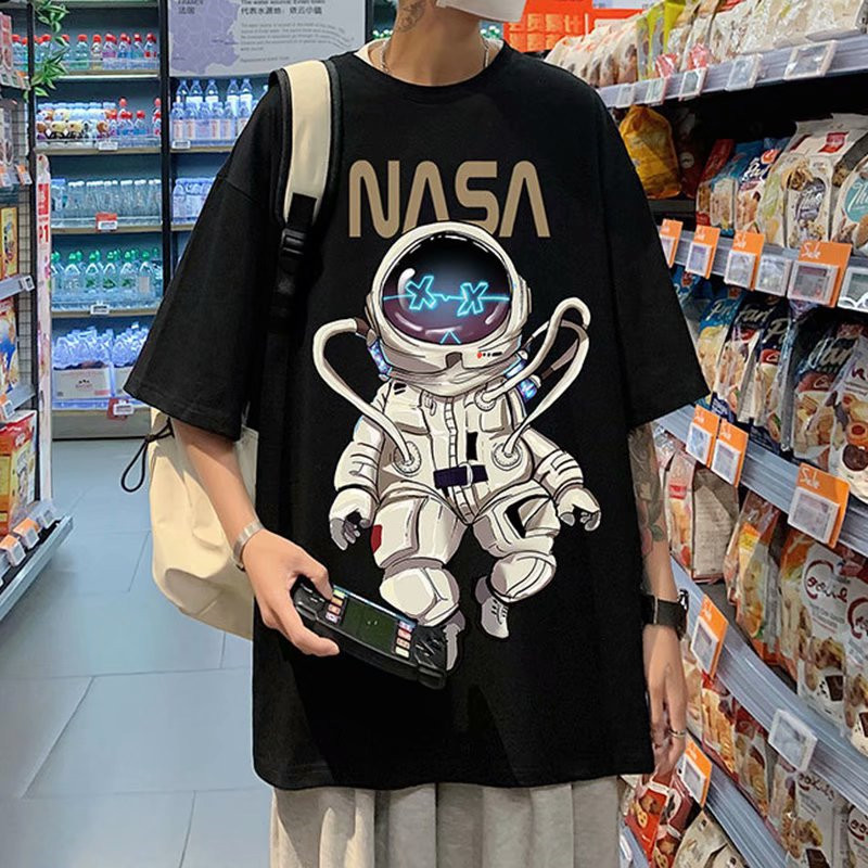 夏季短袖男士粉红t恤ins潮太空人印花个性休闲宽松创意打底衫