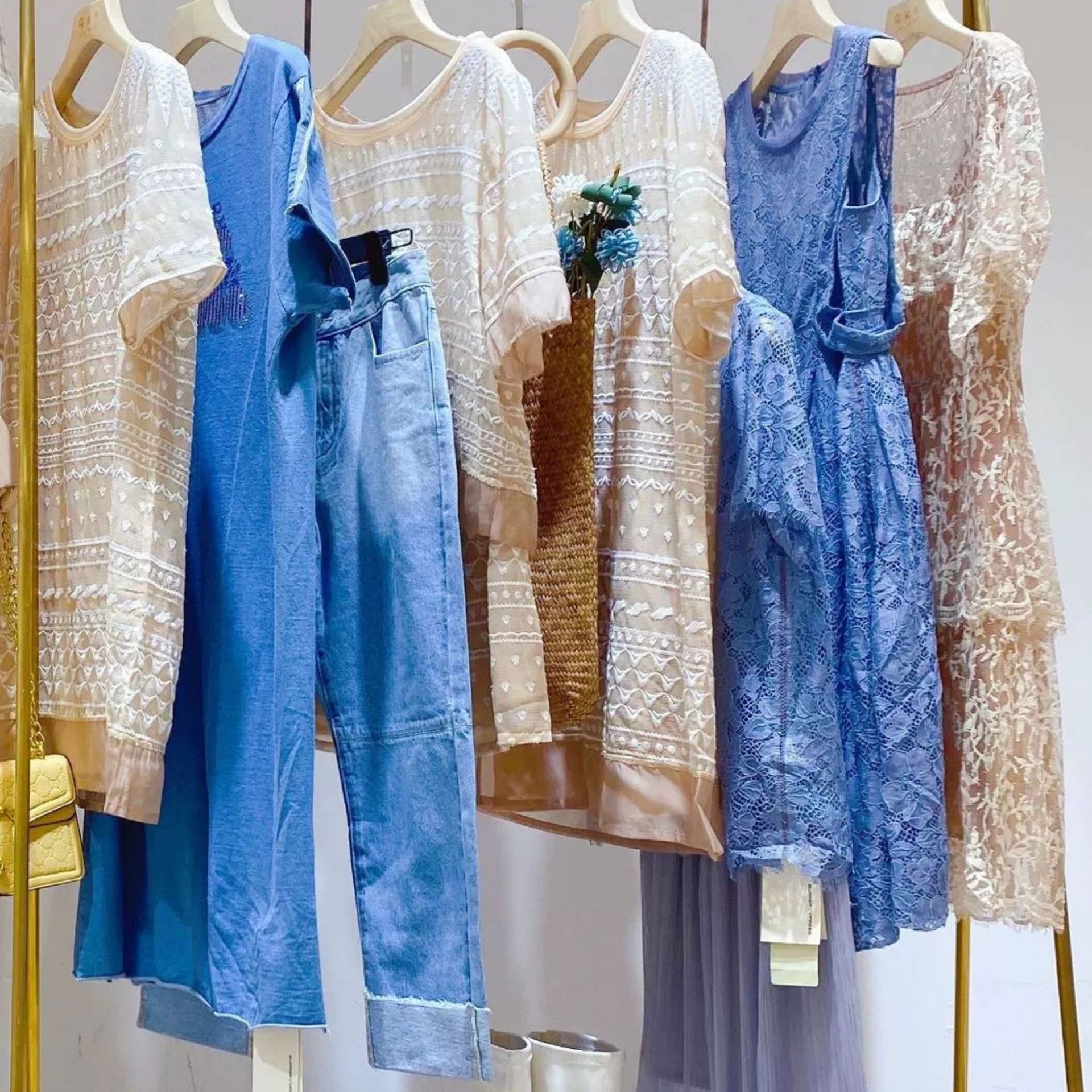 拉夏贝尔女装品牌折扣衣服直播货源批发女装伊芙丽库存尾货走份