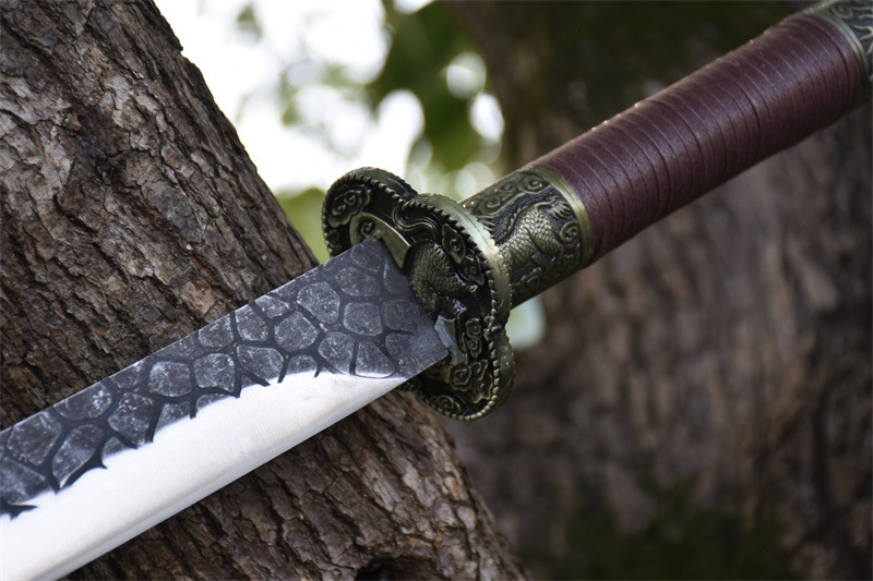 龙泉市刀剑手工锻打一体康熙战刀复古长刀影视冷兵器双手刀未开刃