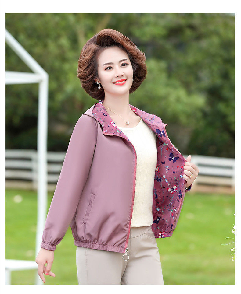 时尚妈妈秋装休闲夹克衫短款洋气中老年春秋女薄款外套运动服上衣