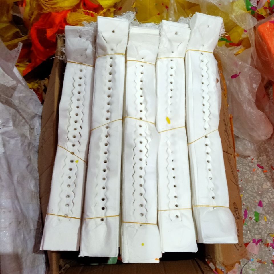 坟头纸清明花灯笼挂山条上坟插花提飘清飘元宝挂社热清