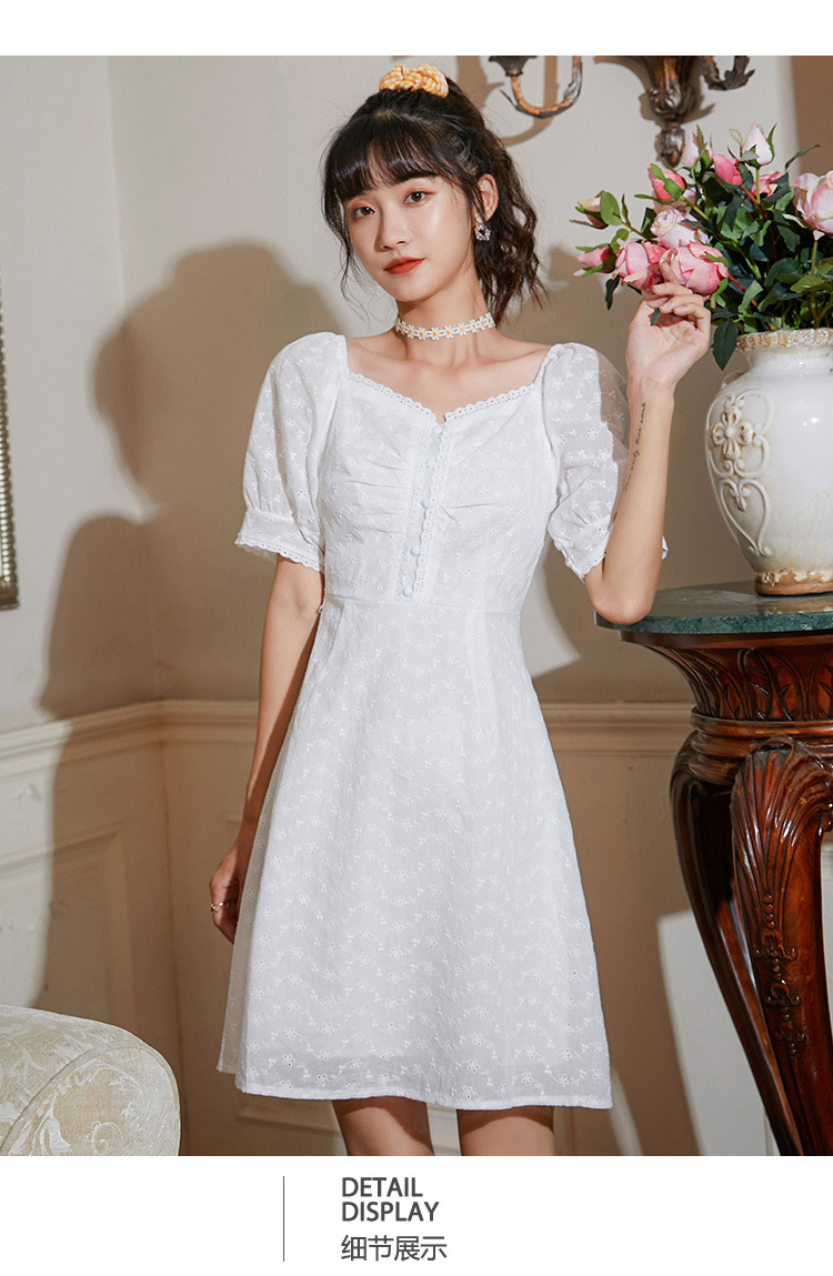 实拍现货 方领法式复古刺绣连衣裙收腰显瘦名媛气质白色裙子